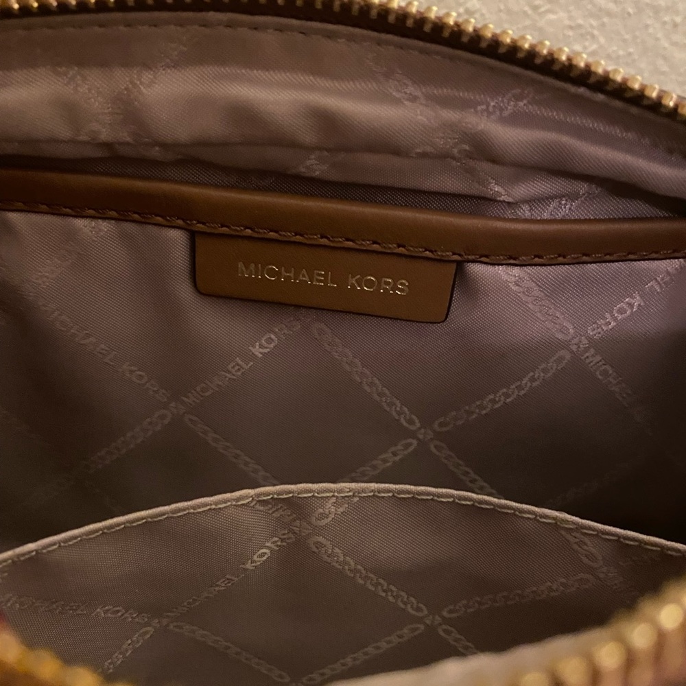 Michael Kors crossbody - Picture 4 of 5